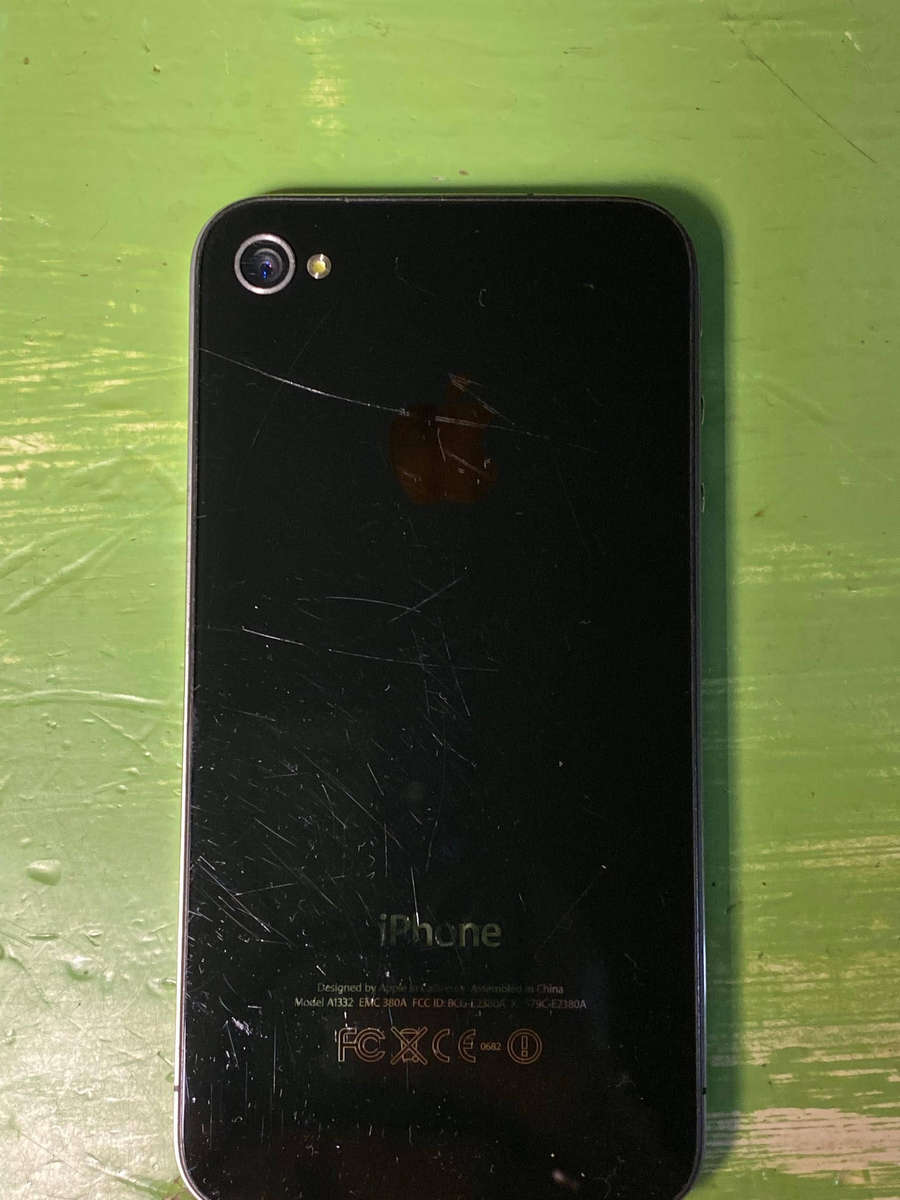 Apple iphone 16GB Black