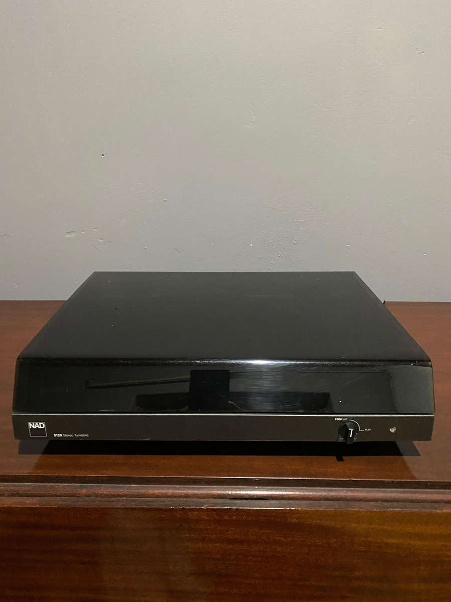 NAD 5120 Stereo Turntable