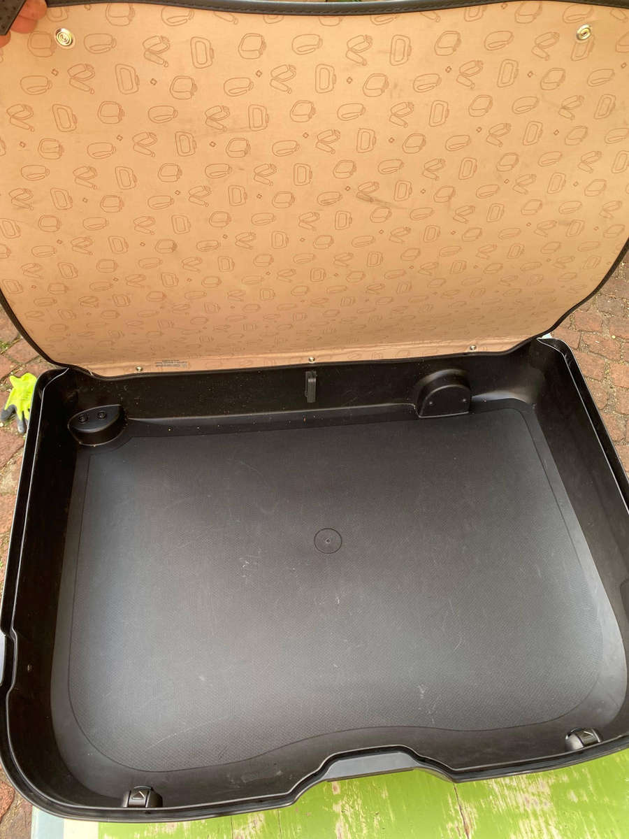 Vintage Samsonite Hard Shell Suitcase