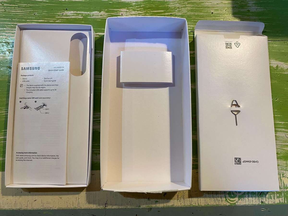 Samsung Galaxy A16 128GB - Dual Sim - Black (2025) MINT CONDITION