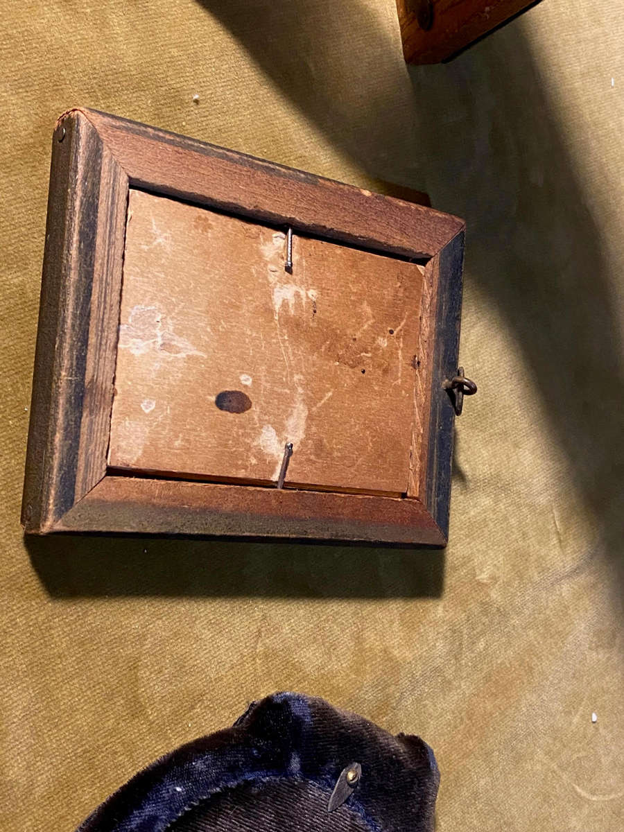 small antique frames x3