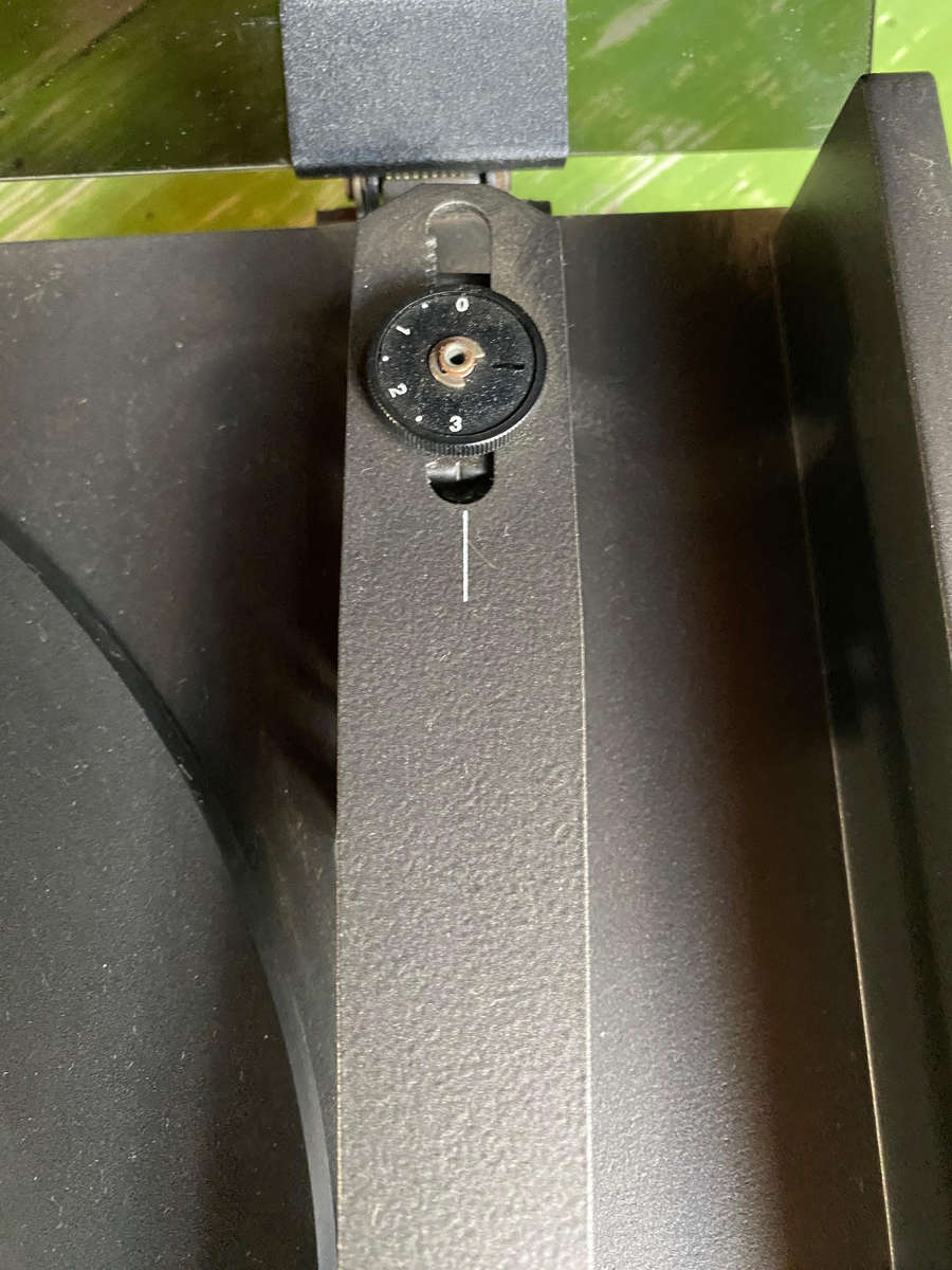 NAD 5120 Stereo Turntable