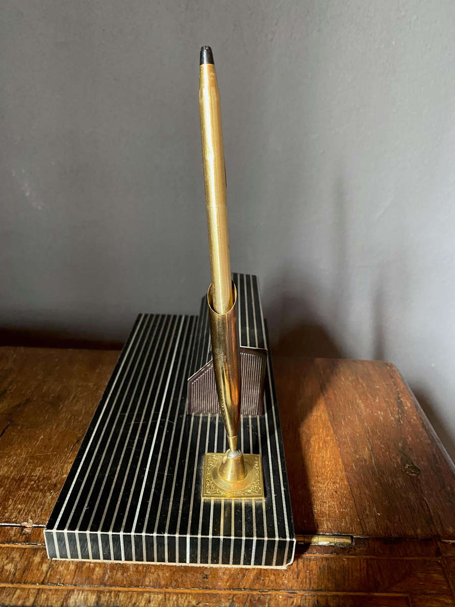 Perpetual Calendar pen Holder