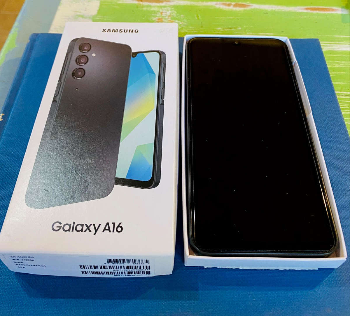 Samsung Galaxy A16 128GB - Dual Sim - Black (2025) MINT CONDITION