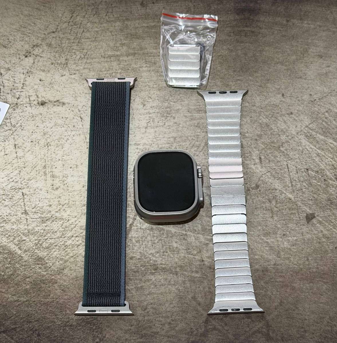 APPLE WATCH ULTRA 2 TITANIUM BLUE/BLACK TRAIL [GPS+CELLULAR 49MM] EXCELLENT CONDITION