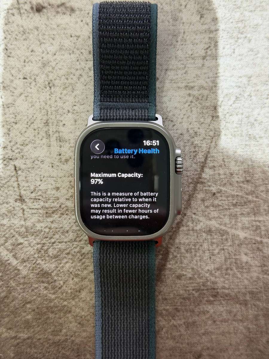 APPLE WATCH ULTRA 2 TITANIUM BLUE/BLACK TRAIL [GPS+CELLULAR 49MM] EXCELLENT CONDITION