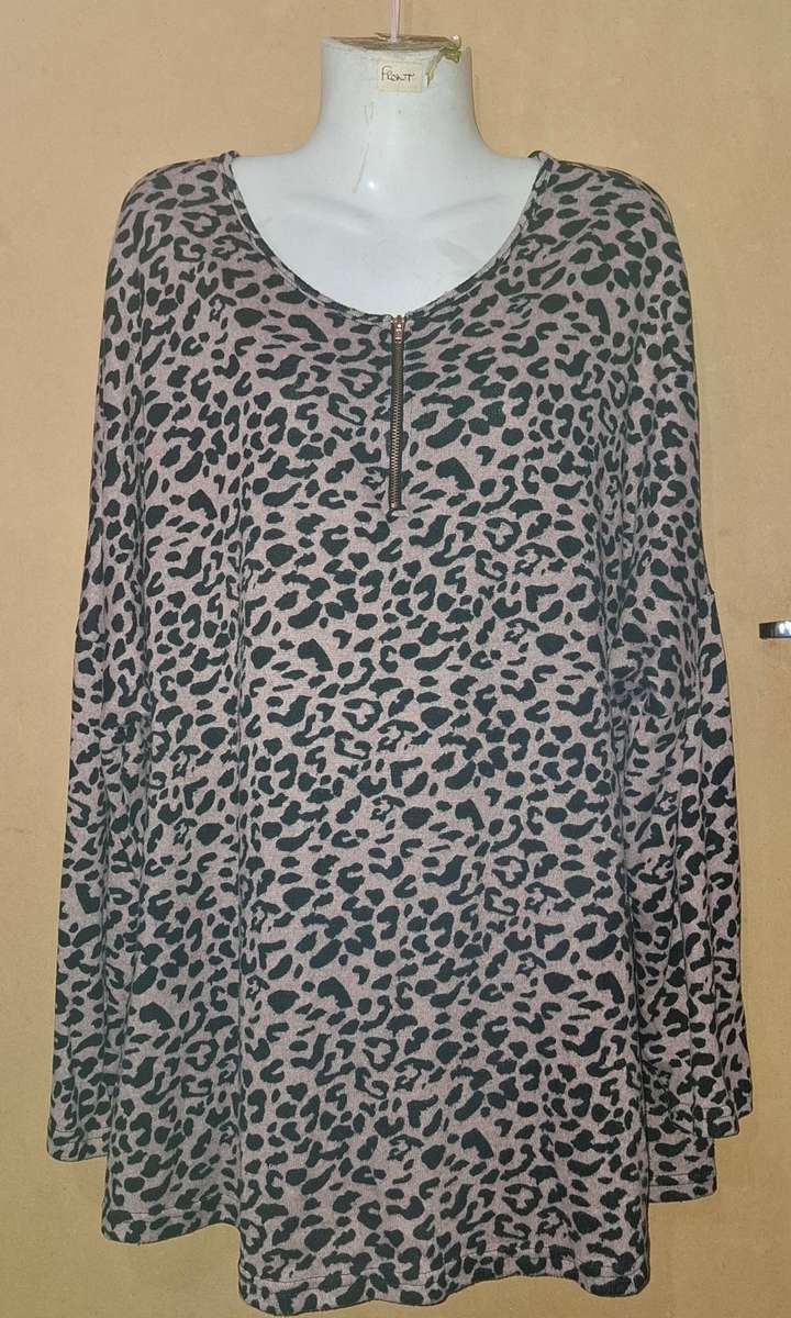 Ladies - Multicolored Top - Make - Donatella - Size - 26