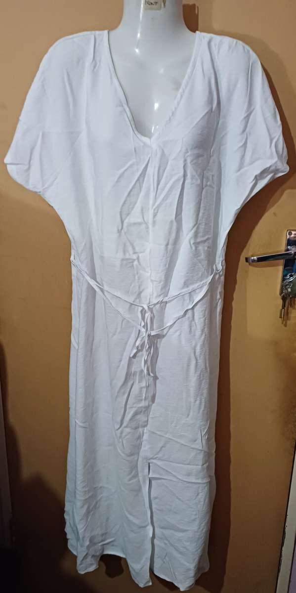 Ladies - White Dress - Make - Tango - Size - 36/12/M