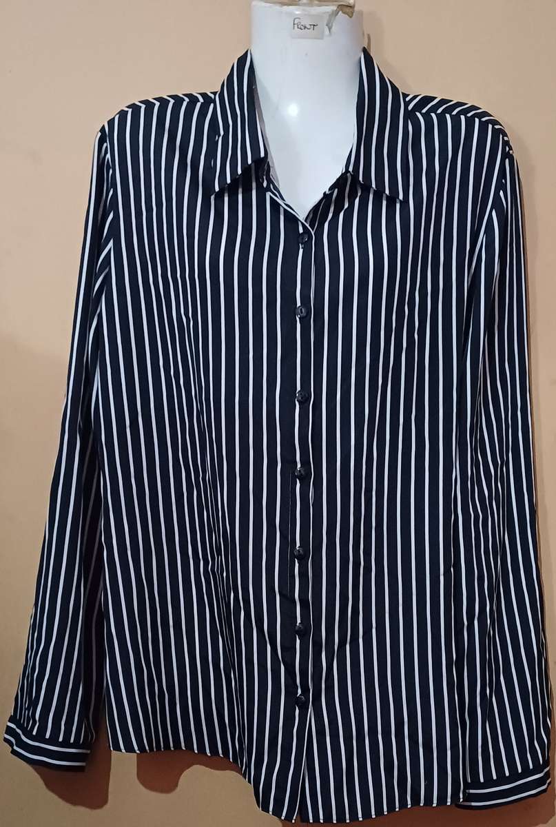 Ladies - Black & White Blouse - Make - Contempo - Size - 16