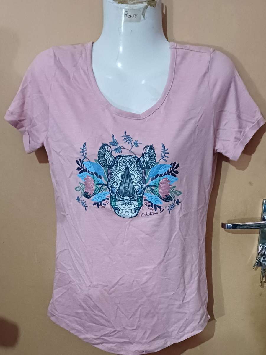 Ladies - Pink Top - Make - Maxed Terrain - Size - S