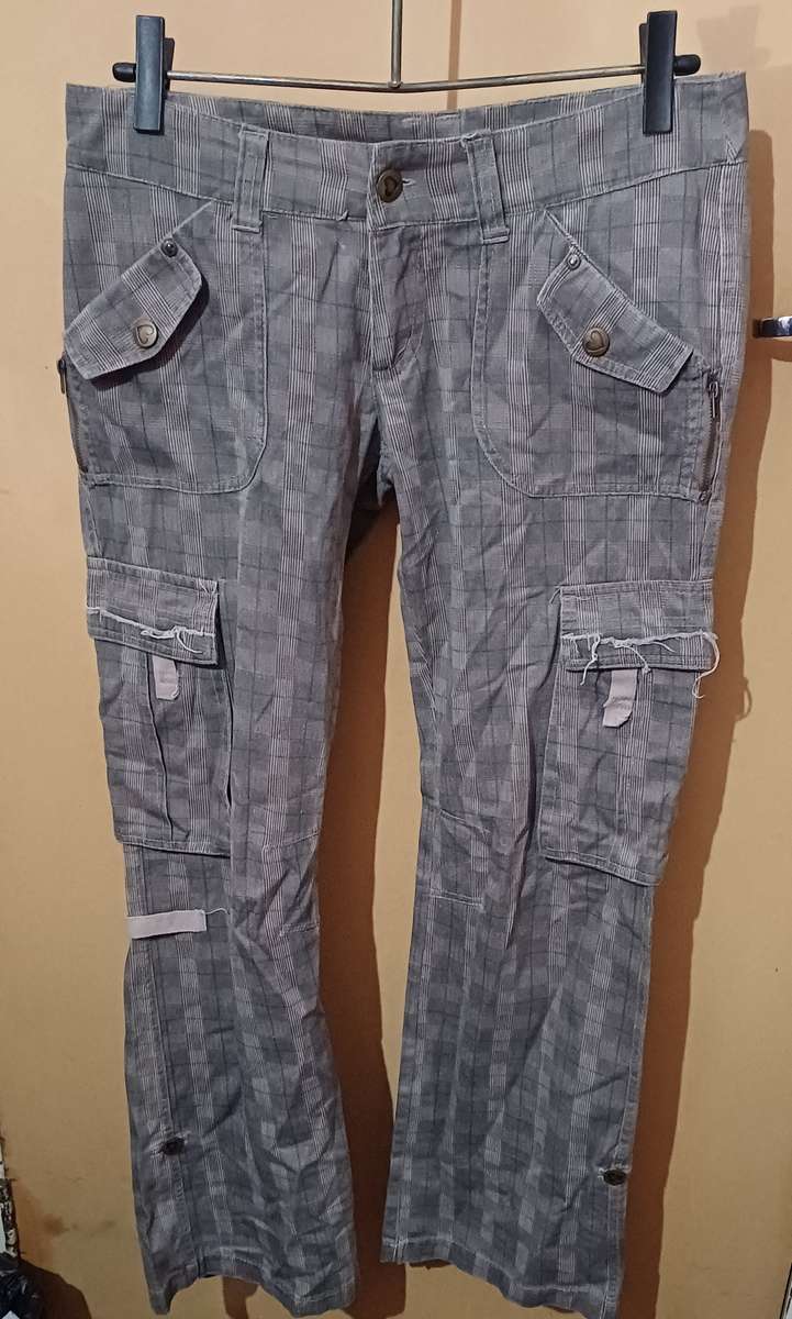 Ladies - Multicolored Pants - Make - Red Surf - Size - 34