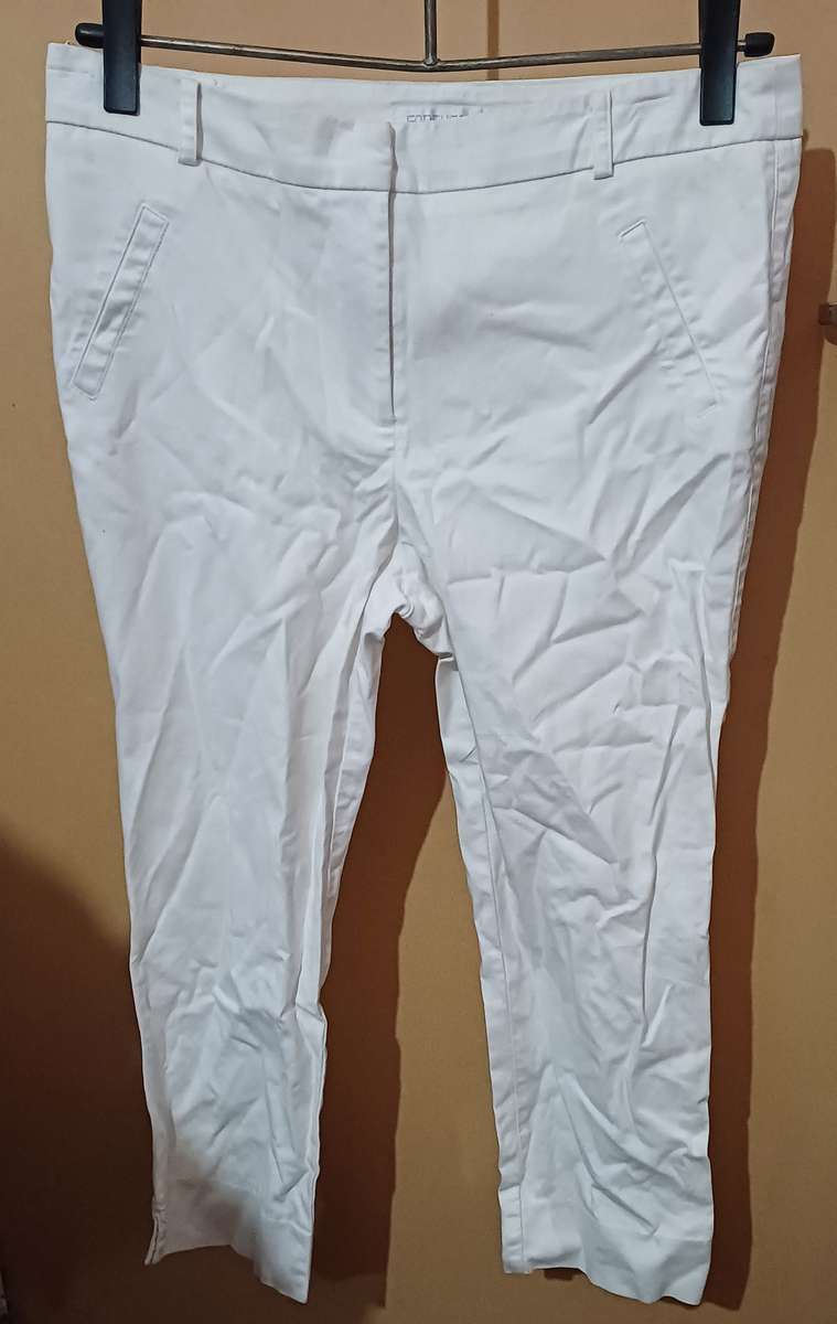 Ladies - White Pants - Make - Forever New - Size - Aus 8, USA 36