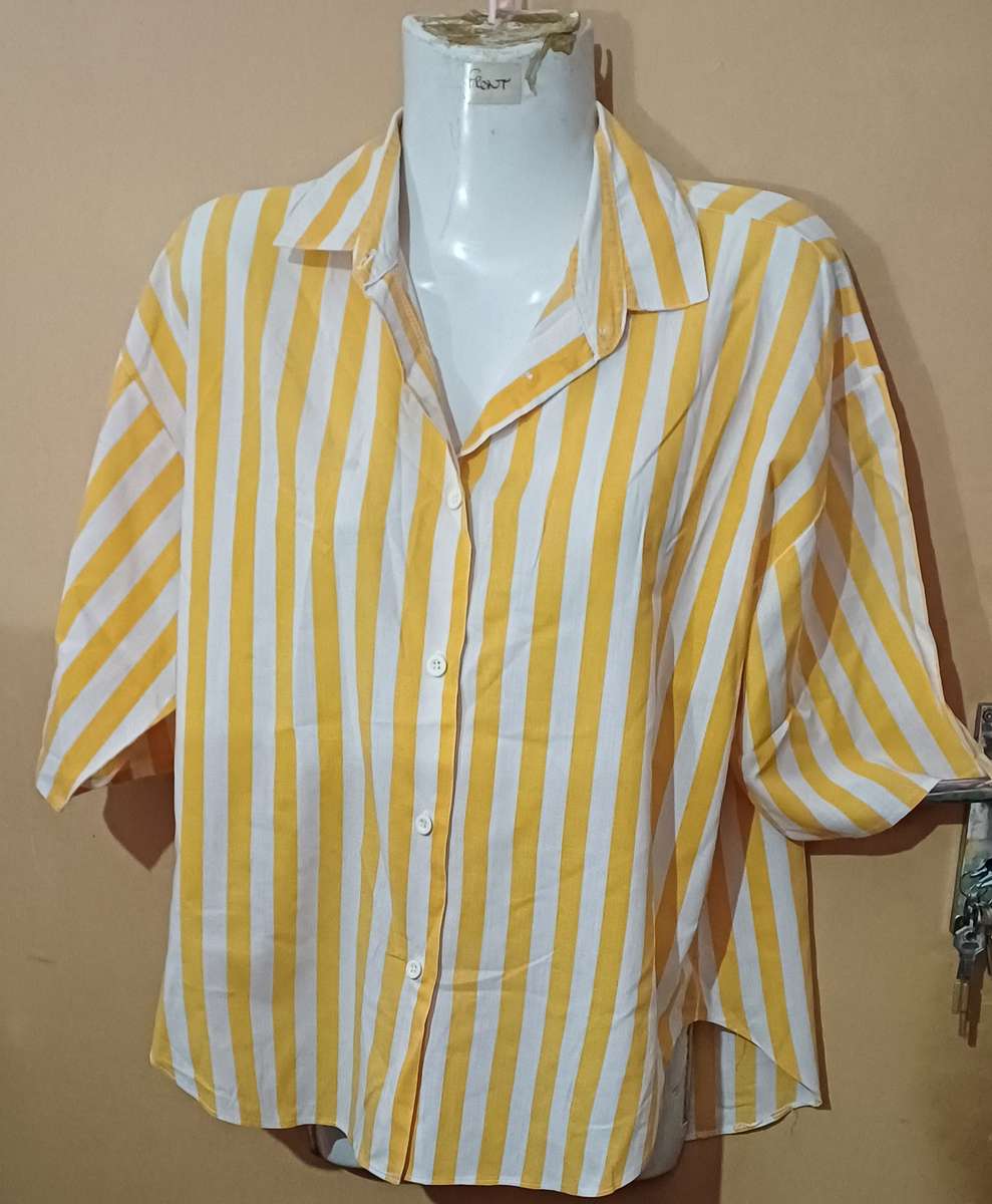 Ladies - Yellow & White Blouse - Make - Woolworth - Size - 8-10