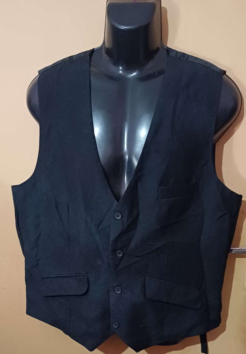Mens - Black Waistcoat - Make - Cignal - Size - XL