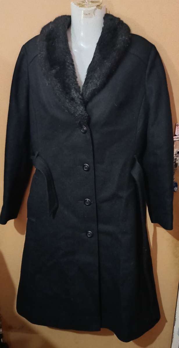 Ladies - Black Coat - Make - Segal - Size - 12