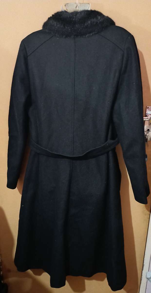 Ladies - Black Coat - Make - Segal - Size - 12