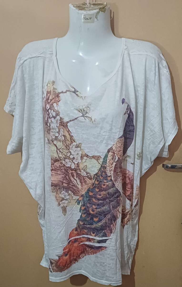Ladies - Multicolored Top - Make - no make - Size - no size
