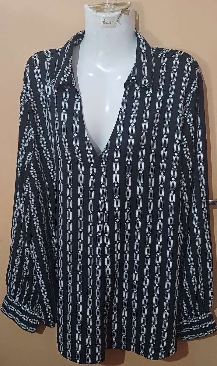 Ladies - Multicolored Blouse - Make - Foschini - Size - 20