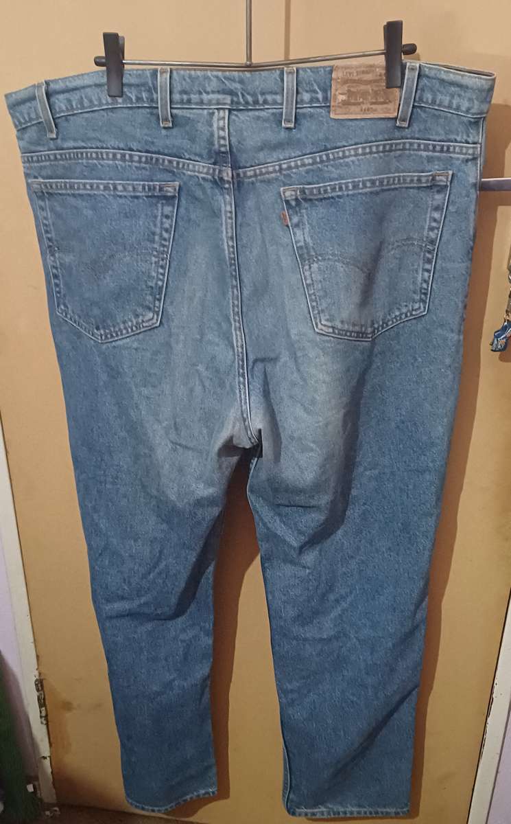 Mens - Blue Jeans - Make - Levis Strauss - Size - Relaxed Fit