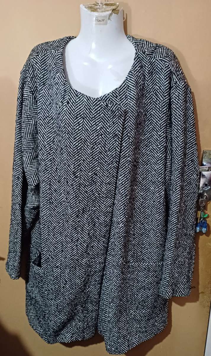 Ladies - Knitted Jacket - Make - Tango - Size - no size