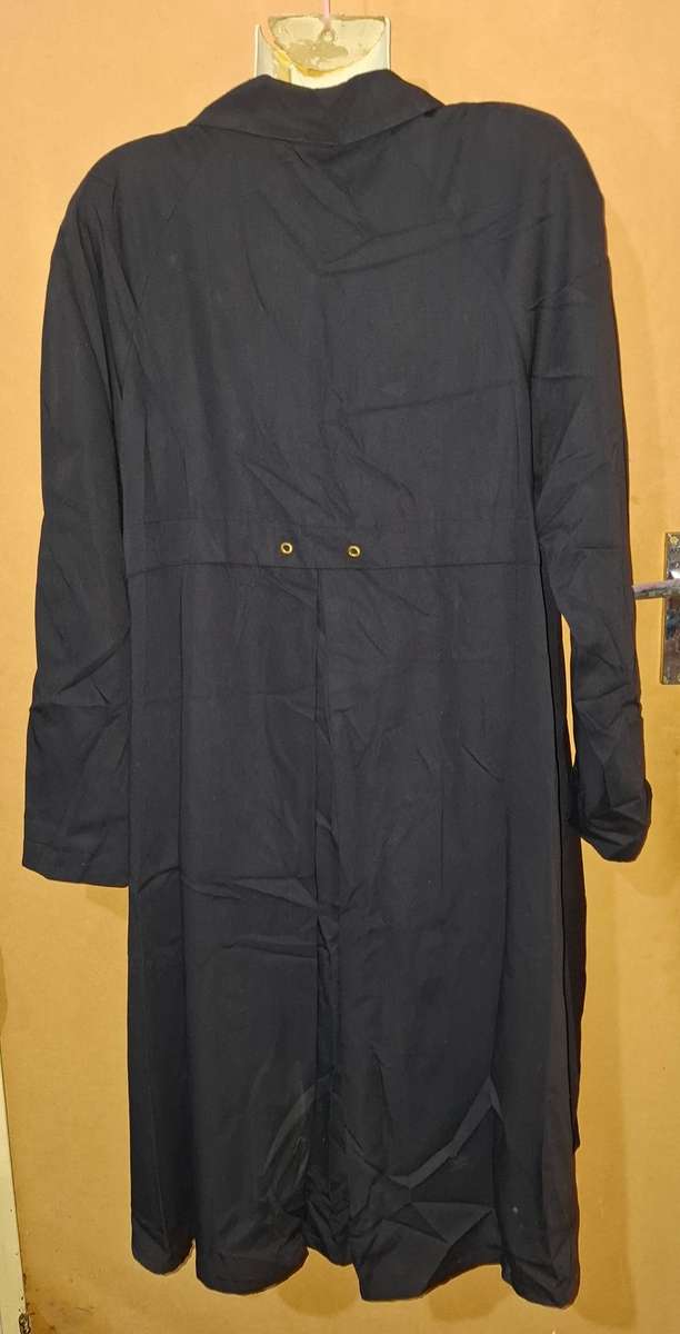 Ladies - Long Coat - Make - Mary Anne - Size - S