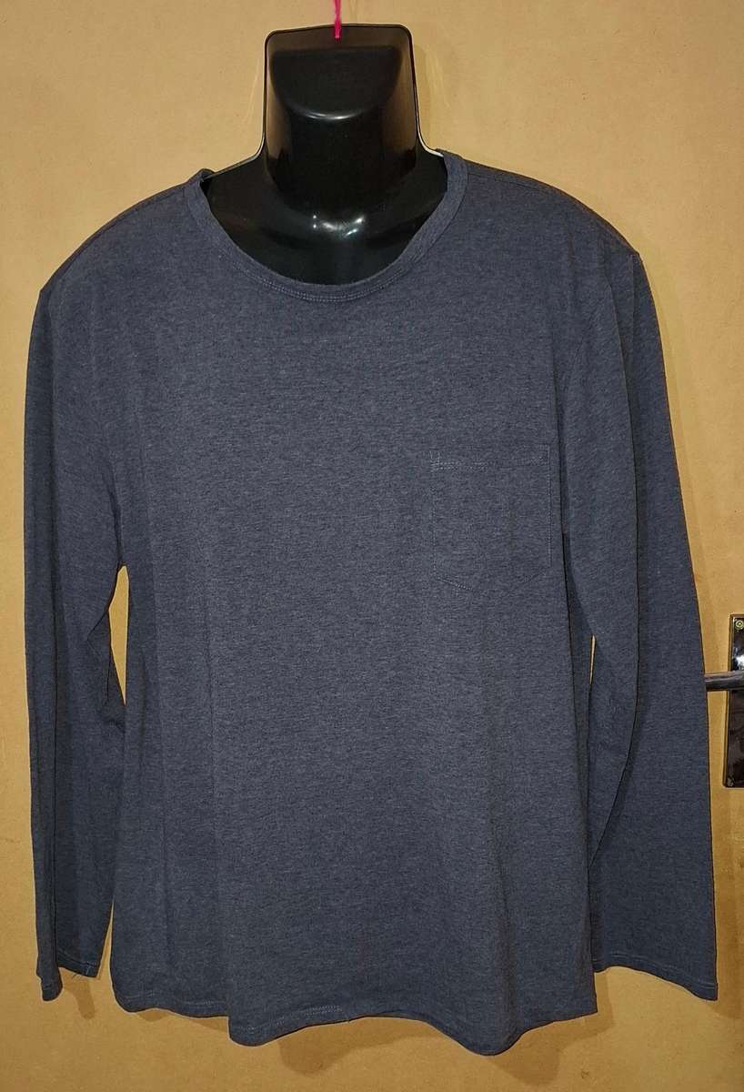 Mens - T - Shirt - Make - MRP - Size - XL