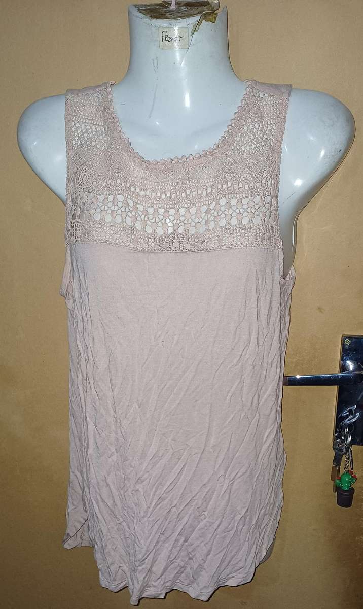 Ladies - Top - Make - HM - Size - S