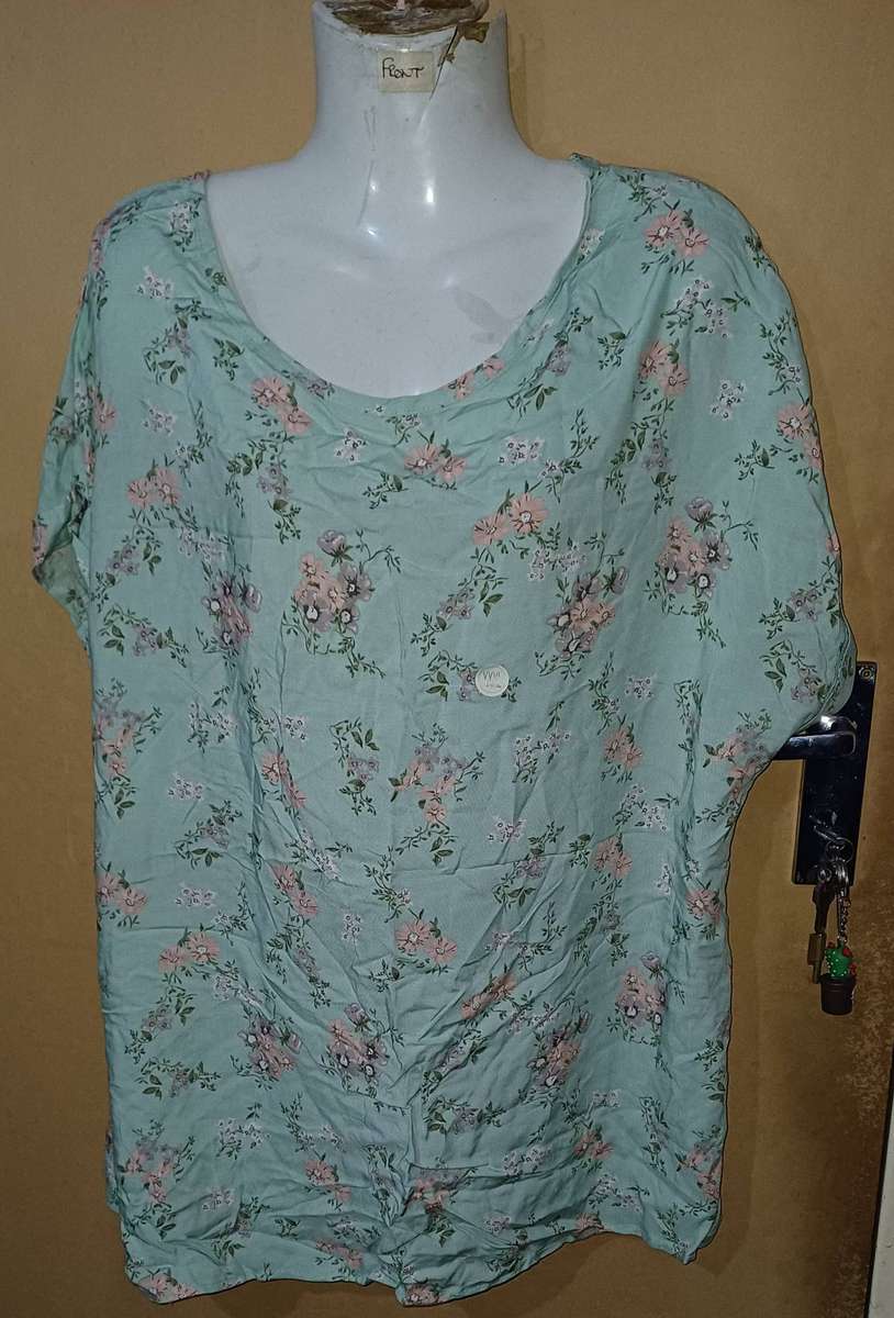 Ladies -  Multicolored Top - Make - Real Woman - Size - XXXL