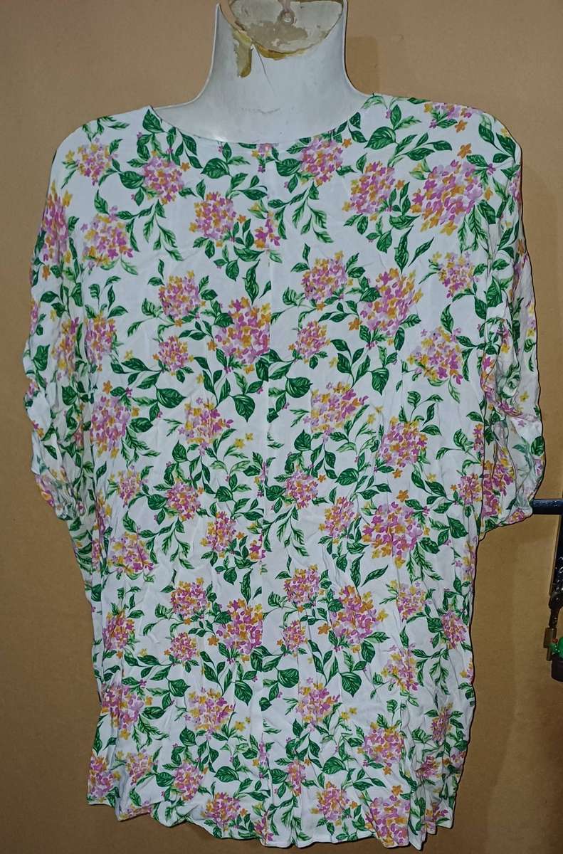 Ladies - Multicolored Top - Make - Miladys - Size - 20/44