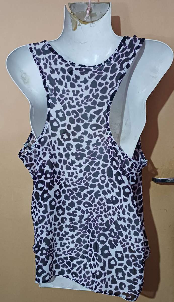Ladies - Top - Make - RT - Size - L