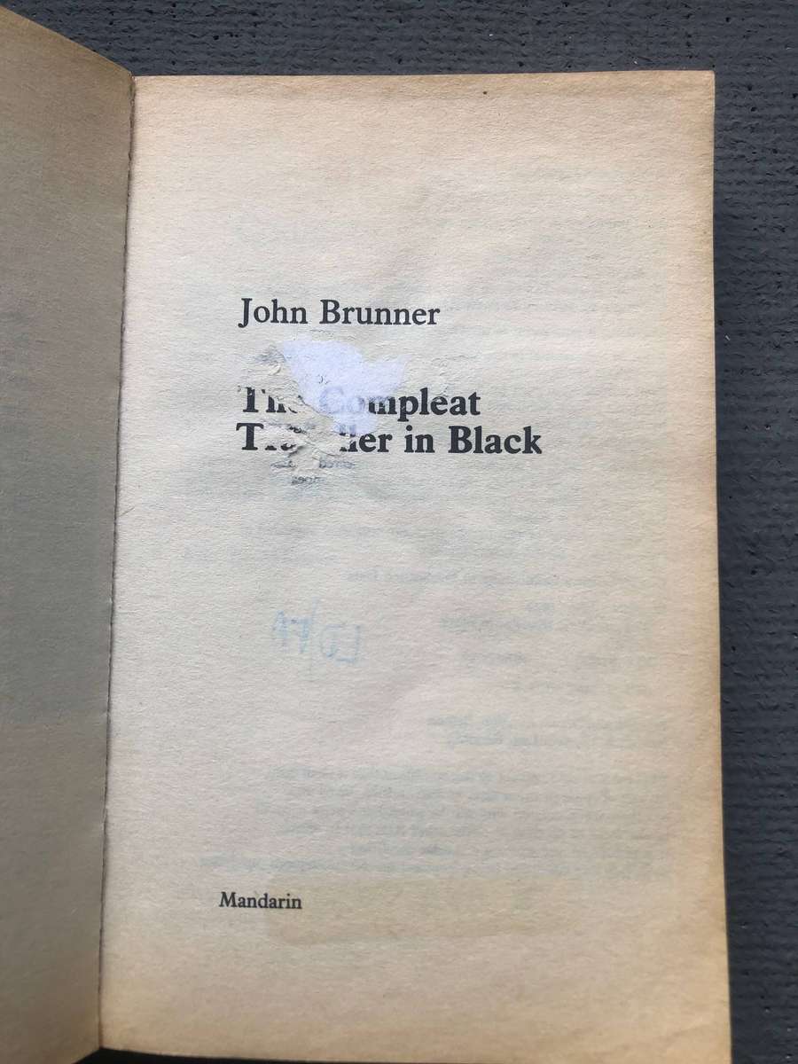 The Compleat Traveller in Black - John Brunner