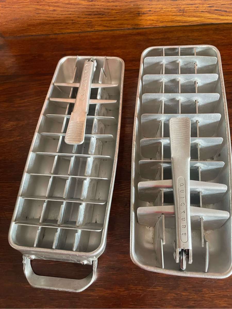 Ice tray