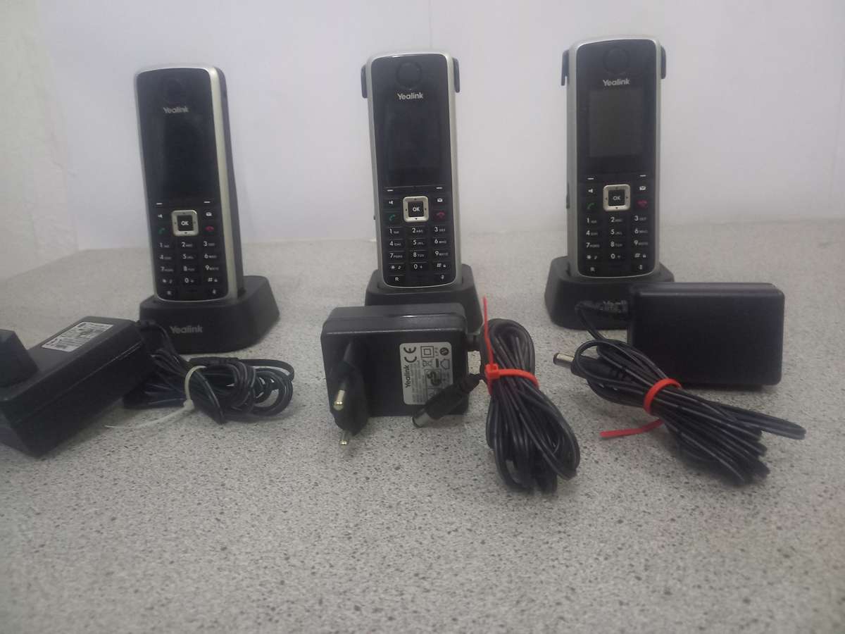 3x Yealink IP DECT W52P Phones