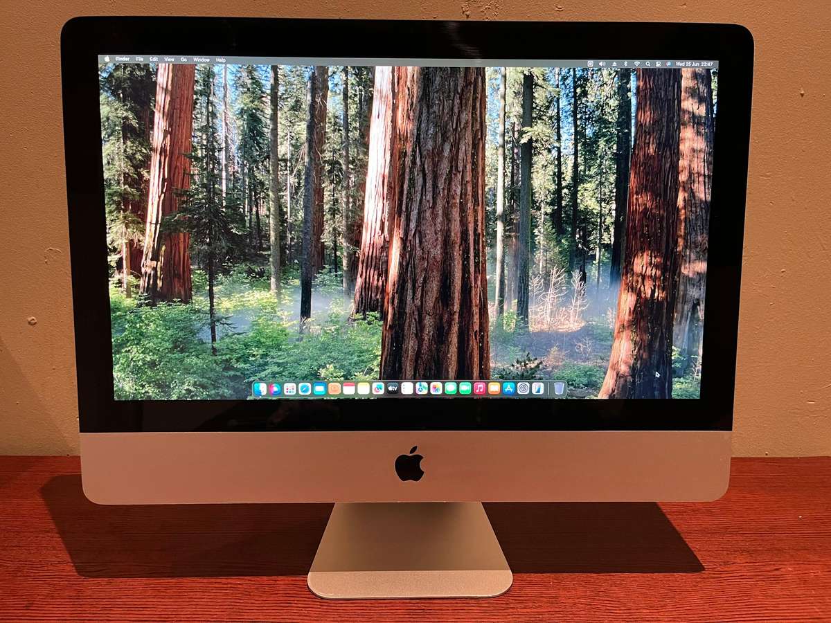 Apple iMac 21.5"  Upgraded HDD, RAM & GPU | 2TB | 16GB RAM | K1100M GPU | Fast Shipping