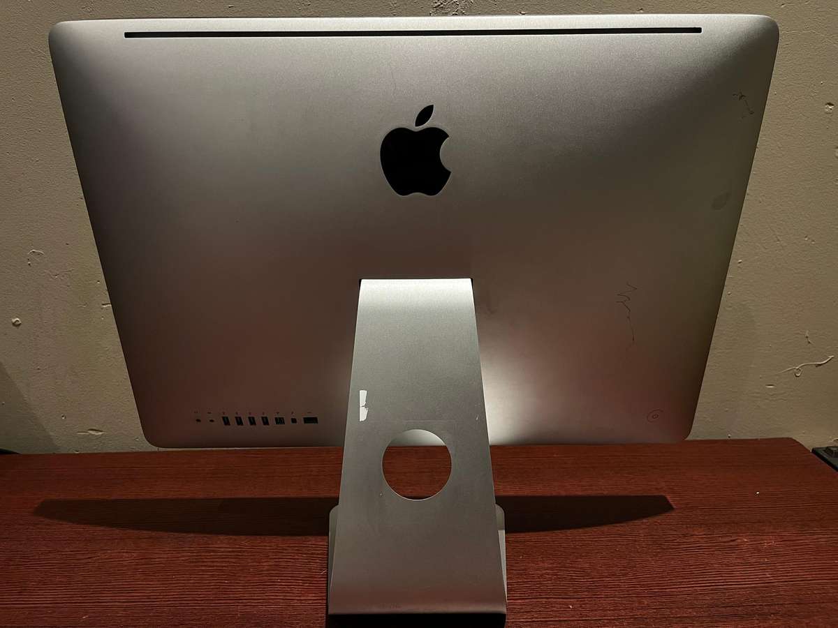 Apple iMac 21.5"  Upgraded HDD, RAM & GPU | 2TB | 16GB RAM | K1100M GPU | Fast Shipping