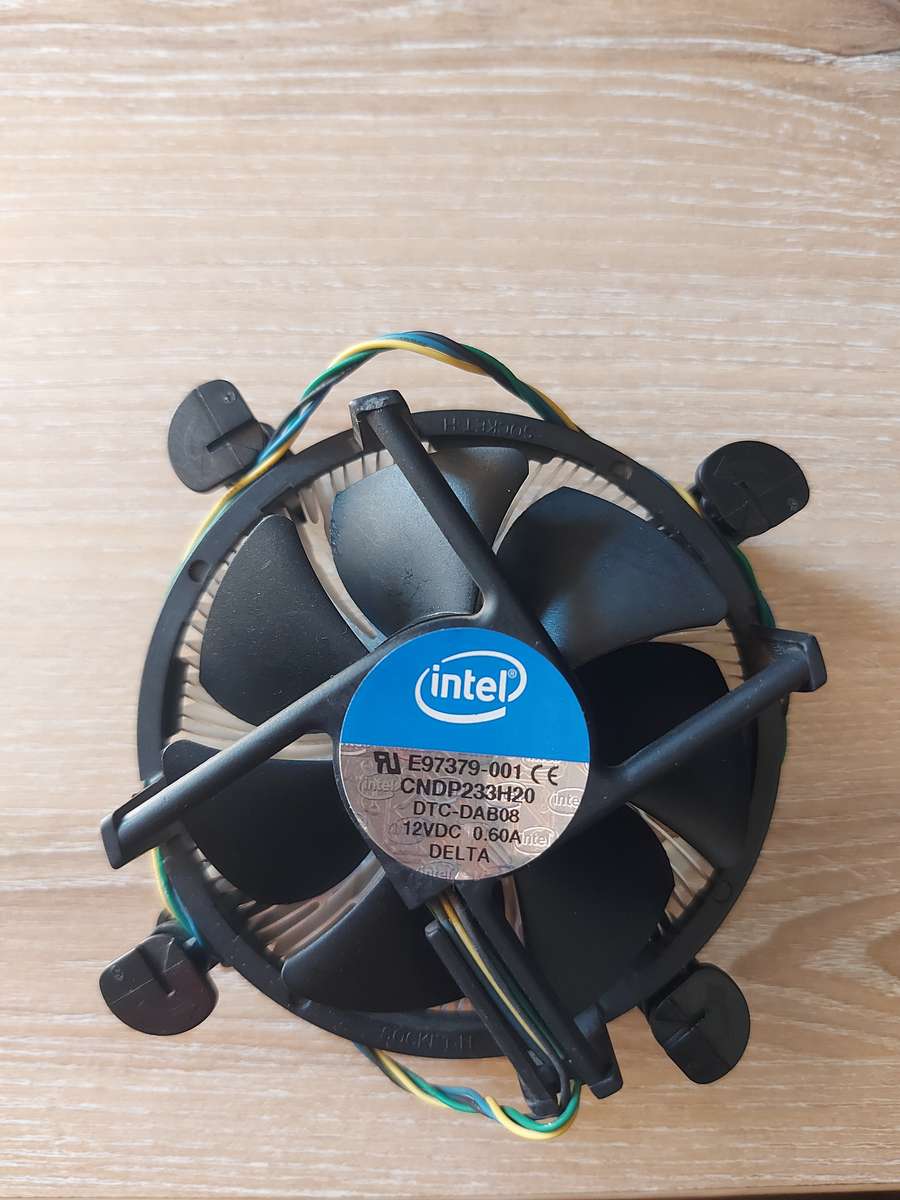 Intel stock cooler