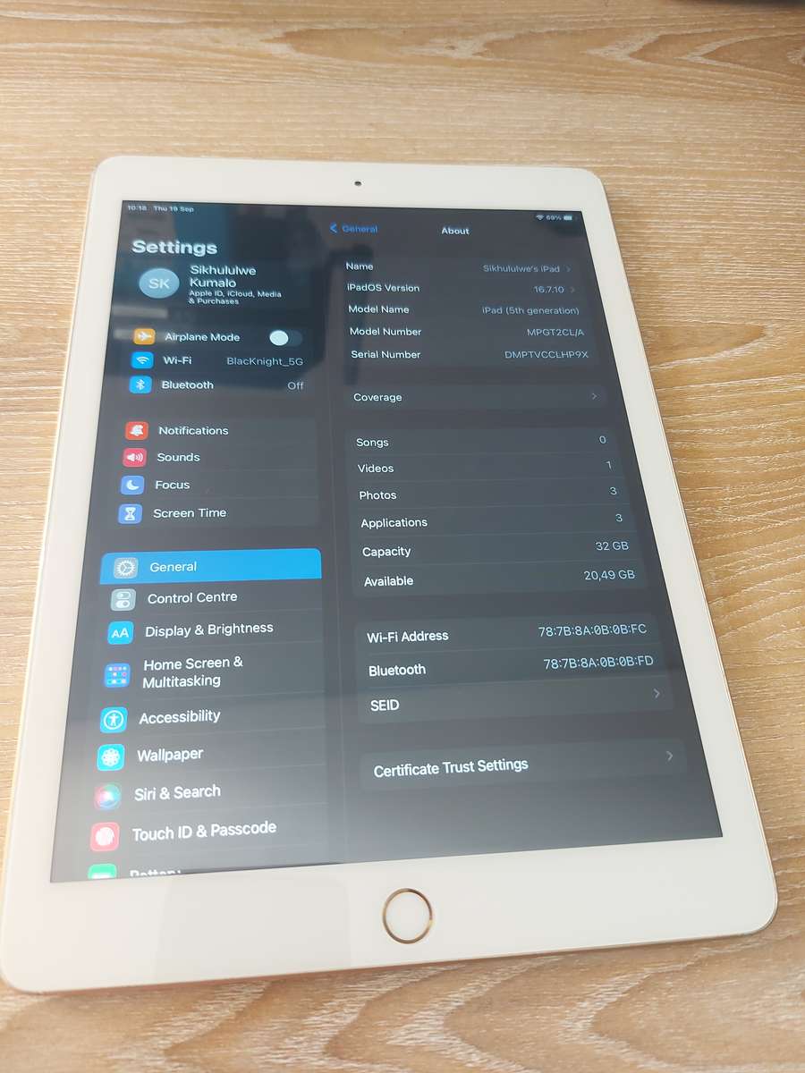 iPad 5th gen WiFi (2017) **bargain**