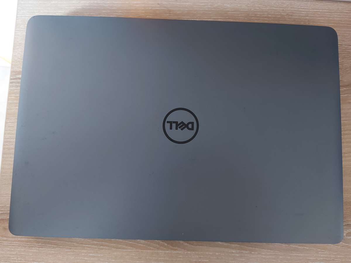 Dell vostro 5581 laptop