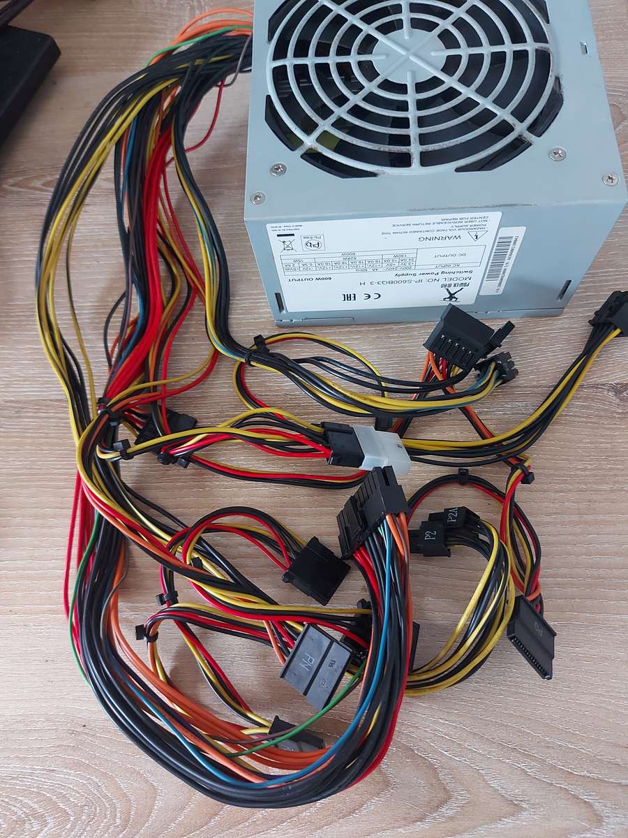 600w Power Supply Unit (PSU)