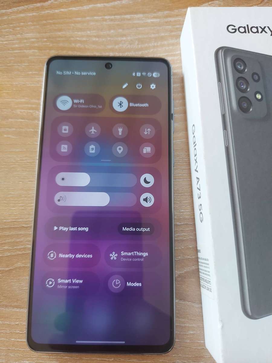 Samsung Galaxy A73 5G (for parts / repairs)