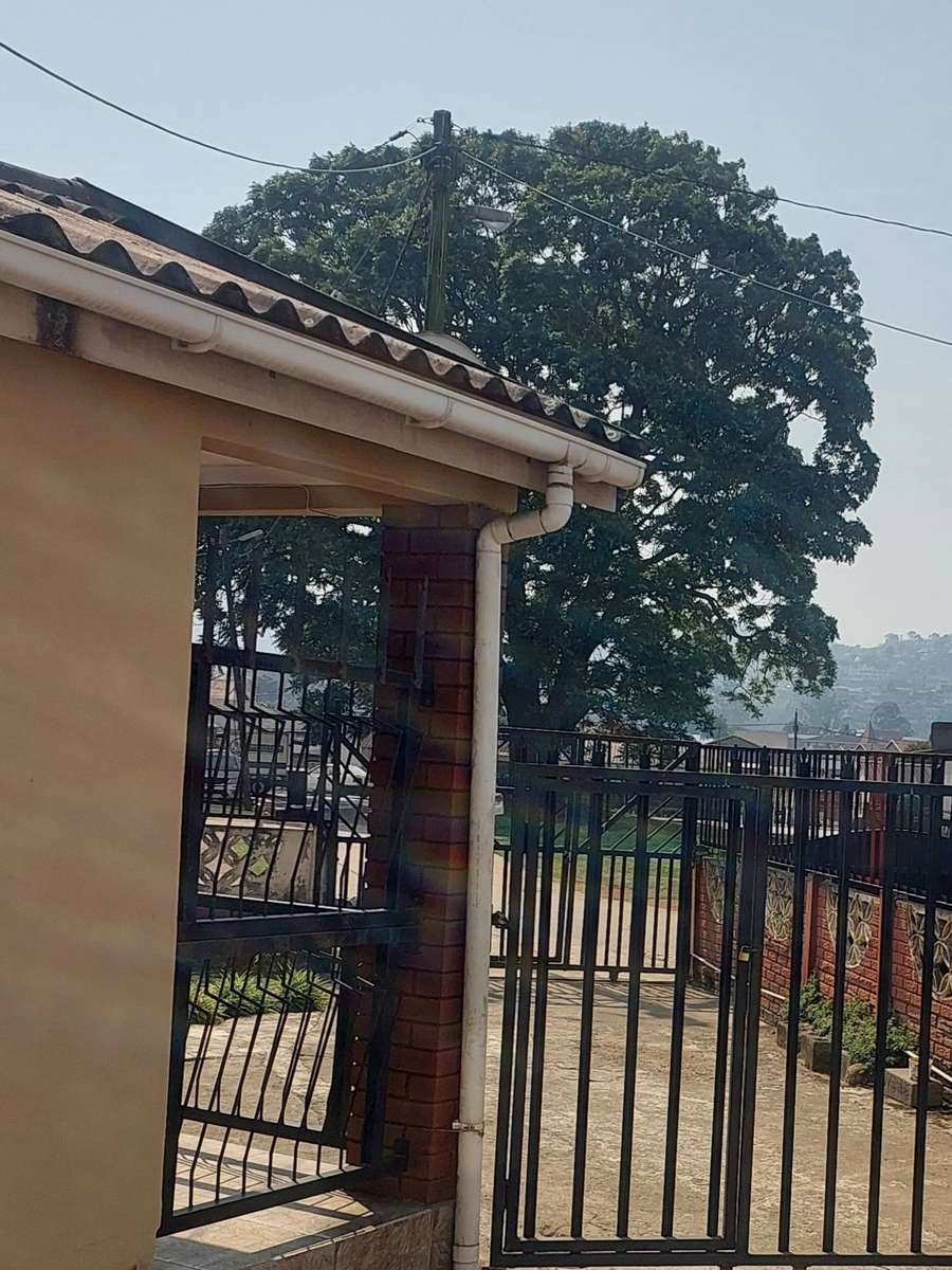 Samsung Galaxy A73 5G (for parts / repairs)