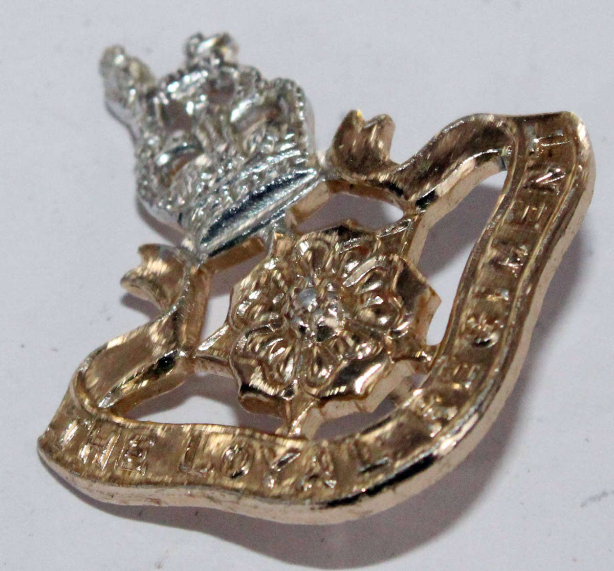 British Collar Badge- The Loyal Regiment