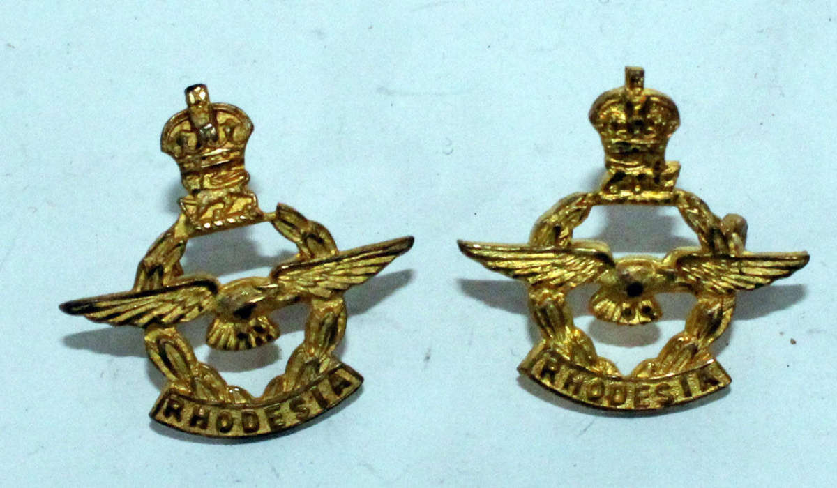 WW2 Rhodesian Air Force Mess dress collar badges