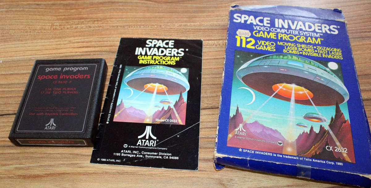 Atari Video Computer System - Space Invaders