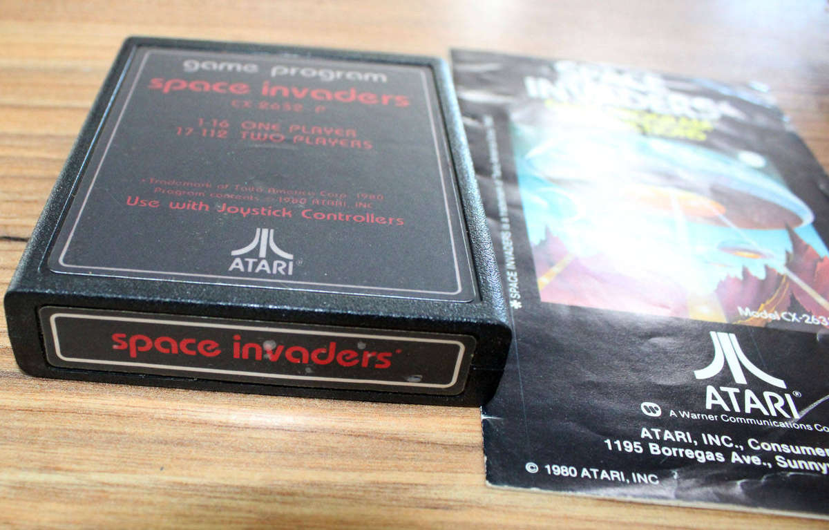 Atari Video Computer System - Space Invaders