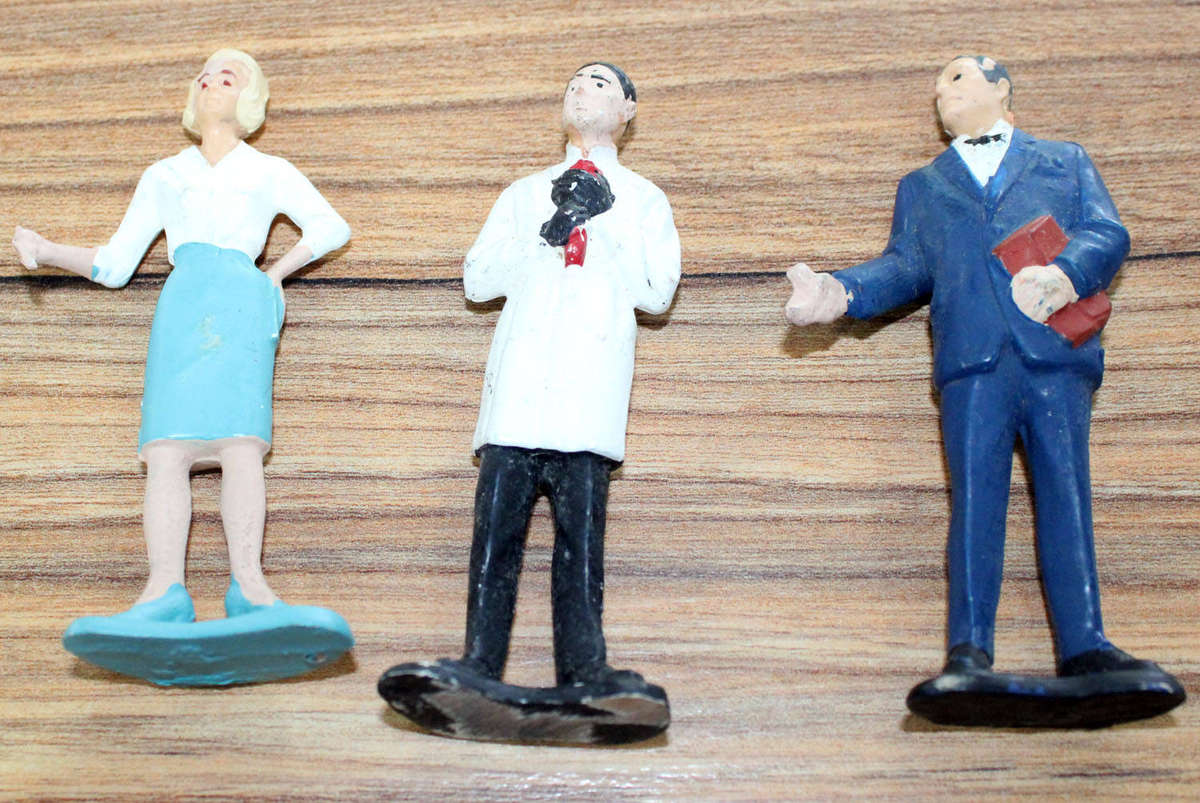 3x 1960s Gilbert James Bond Figures