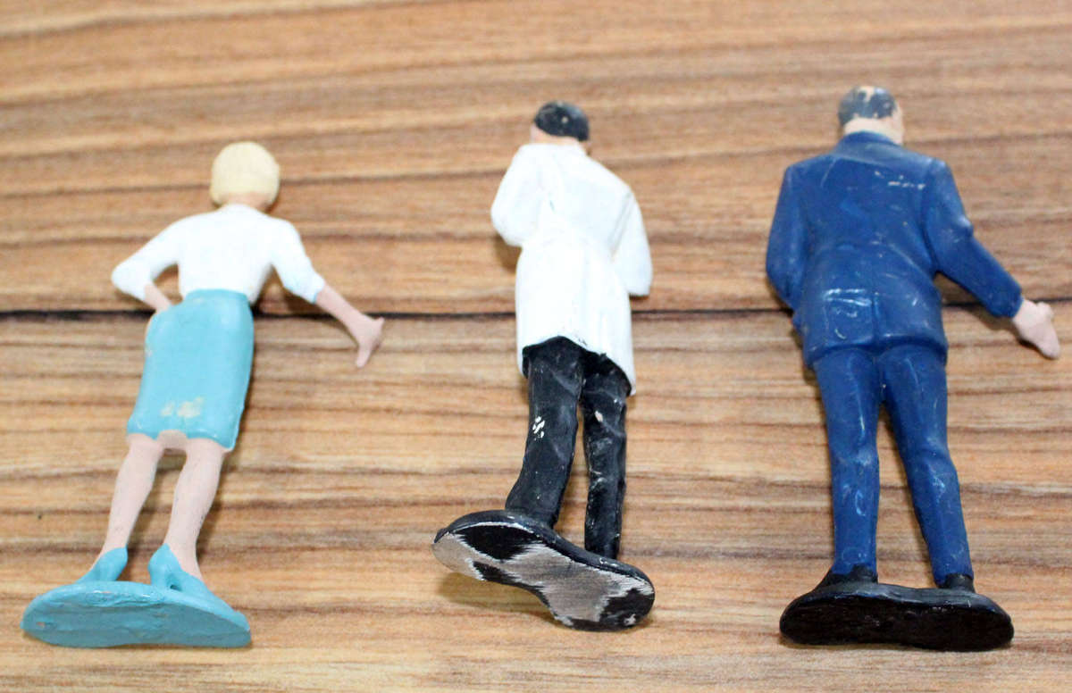 3x 1960s Gilbert James Bond Figures