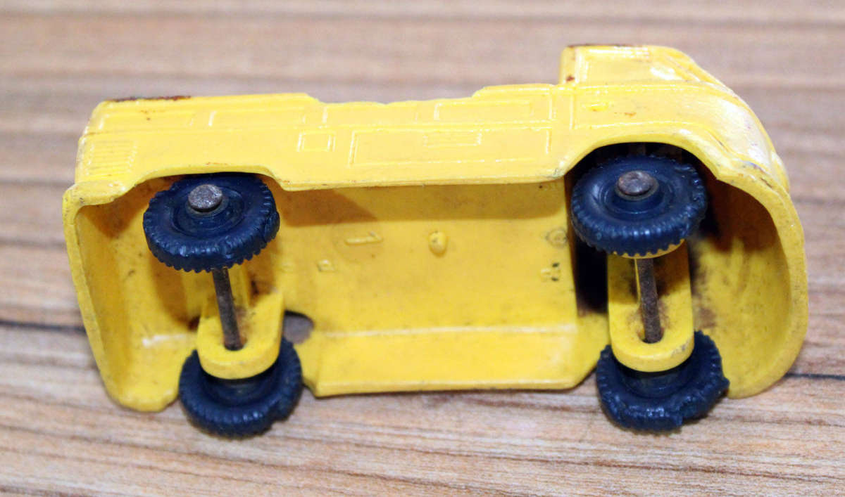 Tomte VW pickup (damaged)