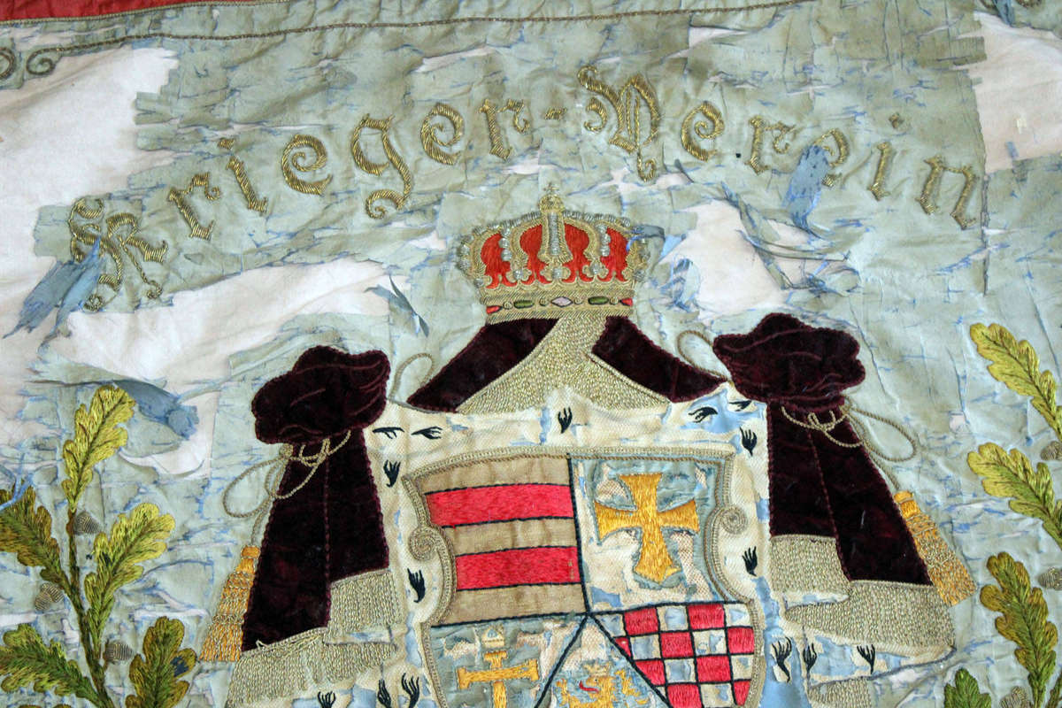 Large Pre WW1 German Veteran's club banner (damaged)
