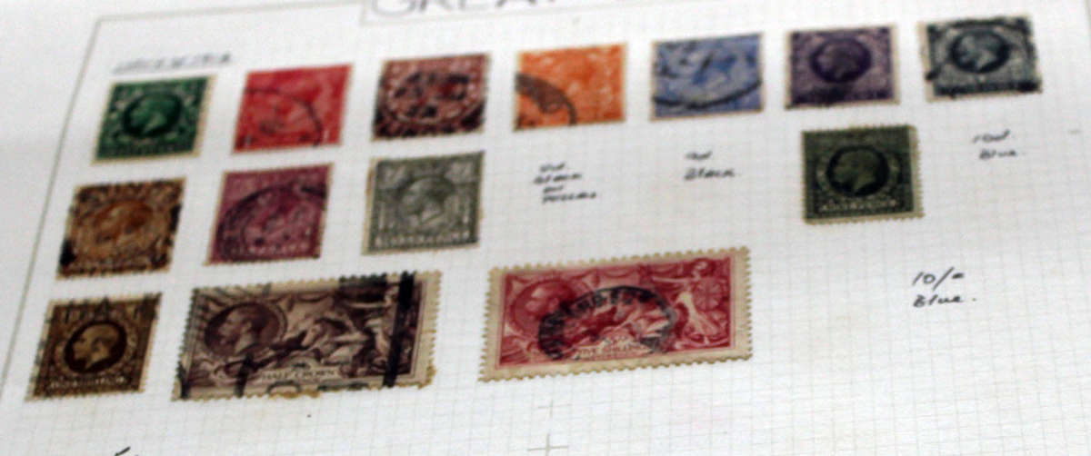 British Stamp collection going from 1840 to 1955 (including penny black)